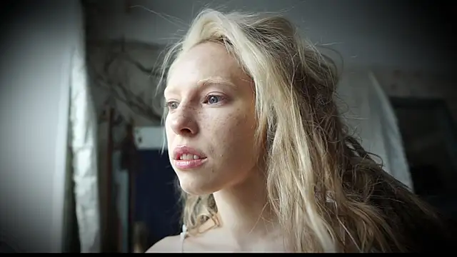 Snapshot of _Phantom_thread_ chatting on 02-25-25, 08:58 Phantom thread online show from 02-25-25, 08:58