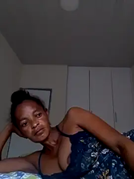 sweets 80 online show from 10-27-25, 03:43