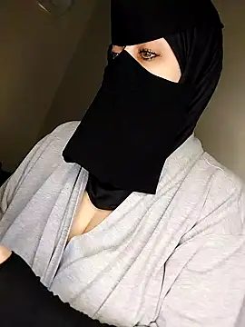 Snapshot of -Arab_milf- chatting on 12-05-24, 09:28 -Arab milf- online show from 12-05-24, 09:28