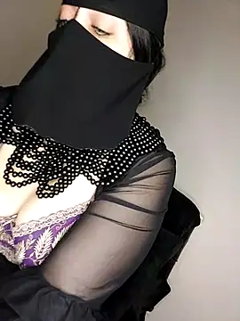 Snapshot of -Arab_milf- chatting on 02-12-25, 11:29 -Arab milf- online show from 02-12-25, 11:29