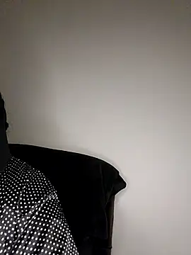 Snapshot of -Arab_milf- chatting on 02-26-25, 11:30 -Arab milf- online show from 02-26-25, 11:30