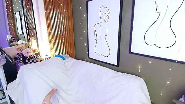 Snapshot of brigiitte_rohan chatting on 09-16-25, 12:55 brigiitte rohan online show from 09-16-25, 12:55