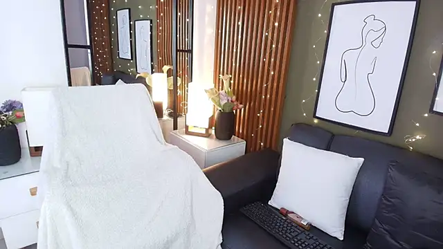 Snapshot of brigiitte_rohan chatting on 09-24-25, 12:14 brigiitte rohan online show from 09-24-25, 12:14