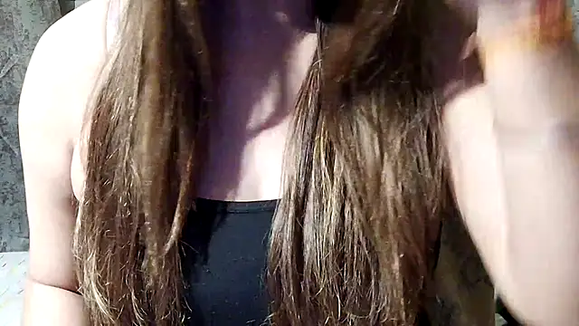 Snapshot of MIss-Naina chatting on 07-26-26, 11:00 MIss-Naina online show from 07-26-26, 11:00