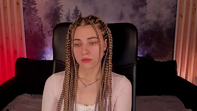 EllieCutes online show from 02-12-25, 06:19