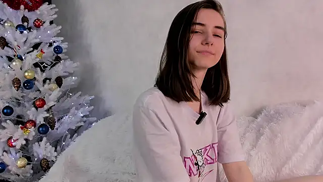 MeghanElson online show from 12-28-24, 05:14