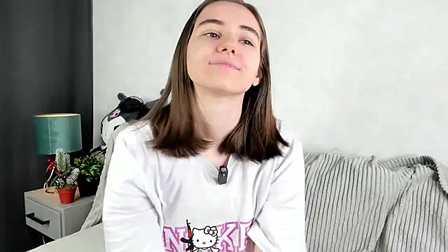 Snapshot of MeghanElson chatting on 01-06-25, 11:18 MeghanElson online show from 01-06-25, 11:18