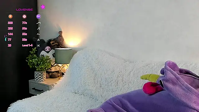 Snapshot of MeghanElson chatting on 02-04-25, 11:27 MeghanElson online show from 02-04-25, 11:27