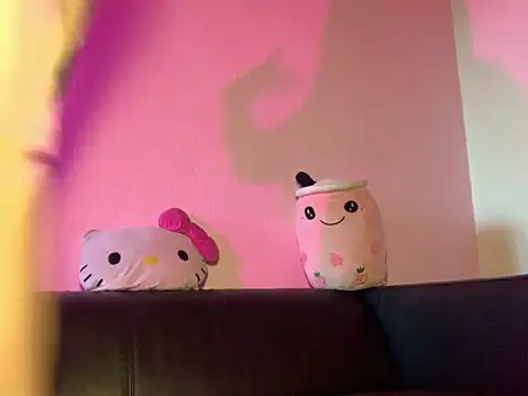 Snapshot of madelinexx chatting on 03-17-25, 05:05 madelinexx online show from 03-17-25, 05:05