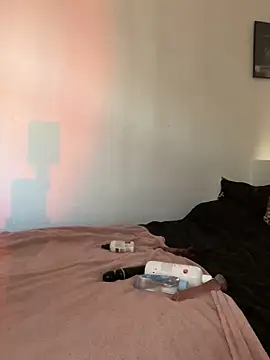 Snapshot of madelinexx chatting on 09-29-25, 01:16 madelinexx online show from 09-29-25, 01:16