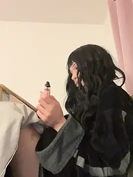 madelinexx online show from 12-17-25, 06:41