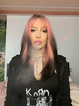 madelinexx online show from 03-25-26, 02:12