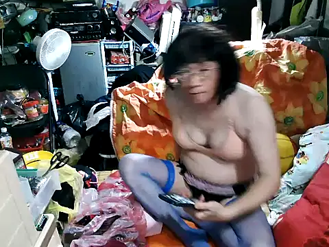 jamescheng27390 online show from 04-08-26, 10:59