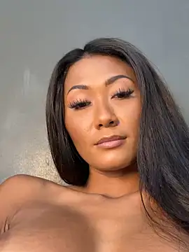 Snapshot of thai-dreamgirl chatting on 02-03-26, 02:53 thai-dreamgirl online show from 02-03-26, 02:53