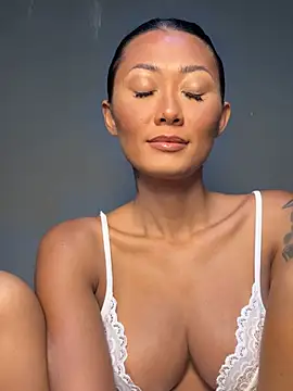 Snapshot of thai-dreamgirl chatting on 02-10-26, 11:03 thai-dreamgirl online show from 02-10-26, 11:03