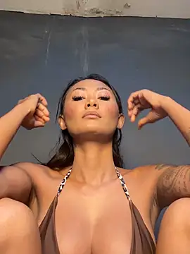 Snapshot of thai-dreamgirl chatting on 02-16-26, 11:01 thai-dreamgirl online show from 02-16-26, 11:01