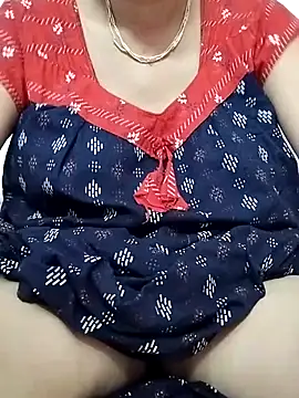 Snapshot of miss-Riy chatting on 11-18-25, 05:17 miss-Riy online show from 11-18-25, 05:17