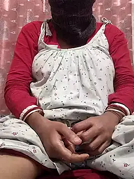 Snapshot of miss-Riy chatting on 01-11-26, 05:18 miss-Riy online show from 01-11-26, 05:18