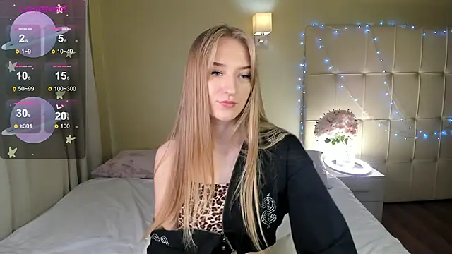 Snapshot of Stacy_River chatting on 02-11-25, 08:15 Stacy River online show from 02-11-25, 08:15