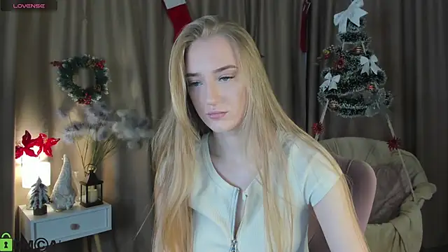 Snapshot of Stacy_River chatting on 11-30-25, 09:24 Stacy River online show from 11-30-25, 09:24