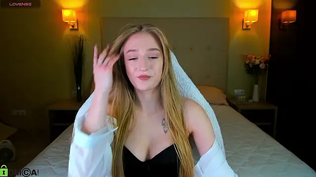 Snapshot of Stacy_River chatting on 02-25-26, 09:19 Stacy River online show from 02-25-26, 09:19