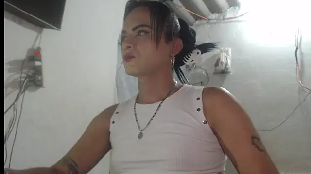 Analiasmith89 online show from 04-07-26, 06:41