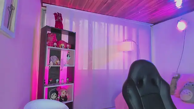 Snapshot of mara_jackson_ chatting on 03-20-25, 12:22 mara jackson online show from 03-20-25, 12:22