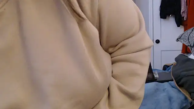 LauLauPAWG online show from 02-03-26, 05:29