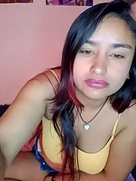 Snapshot of sariitha_sw chatting on 11-11-25, 04:18 sariitha sw online show from 11-11-25, 04:18