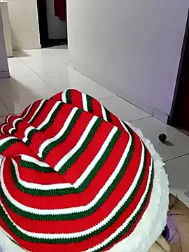 Salomecam30 online show from 12-20-24, 03:14