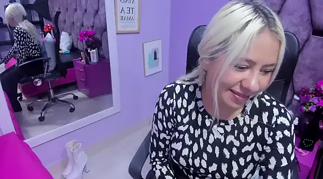 Snapshot of ConstansBlonde chatting on 12-05-24, 01:06 ConstansBlonde online show from 12-05-24, 01:06