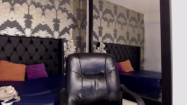 Snapshot of Matthew_Dixonn chatting on 01-17-25, 05:32 Matthew Dixonn online show from 01-17-25, 05:32