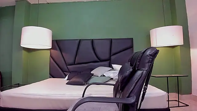 Snapshot of Matthew_Dixonn chatting on 01-19-25, 10:17 Matthew Dixonn online show from 01-19-25, 10:17