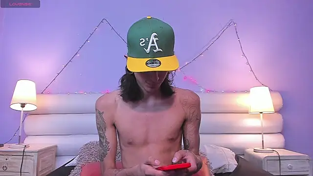 Snapshot of Matthew_Dixonn chatting on 01-24-25, 12:42 Matthew Dixonn online show from 01-24-25, 12:42