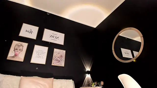 Snapshot of Hanna_fost chatting on 01-27-25, 06:41 Hanna fost online show from 01-27-25, 06:41