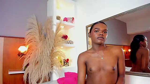 CamiEstrada online show from 03-06-25, 12:32