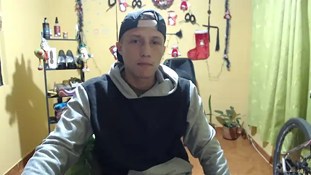 smith lechosoxxx online show from 12-04-25, 02:32