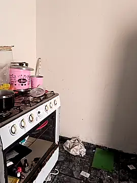 Snapshot of Scarlett-Leh chatting on 01-22-25, 12:17 Scarlett-Leh online show from 01-22-25, 12:17