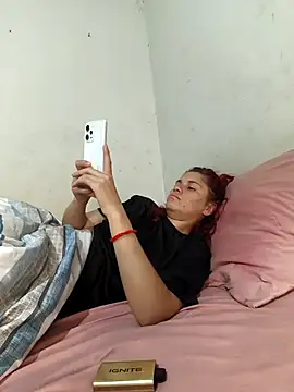 Snapshot of Scarlett-Leh chatting on 09-14-25, 11:53 Scarlett-Leh online show from 09-14-25, 11:53