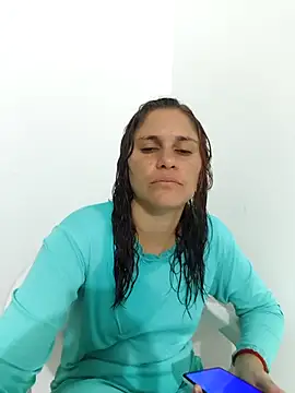 Snapshot of Scarlett-Leh chatting on 12-03-25, 02:19 Scarlett-Leh online show from 12-03-25, 02:19