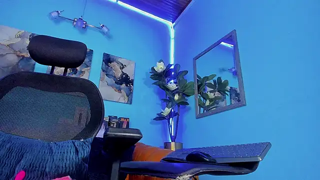 Snapshot of _hairybeard_ chatting on 01-28-25, 11:06 hairybeard online show from 01-28-25, 11:06