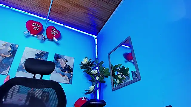 Snapshot of _hairybeard_ chatting on 02-19-25, 04:34 hairybeard online show from 02-19-25, 04:34