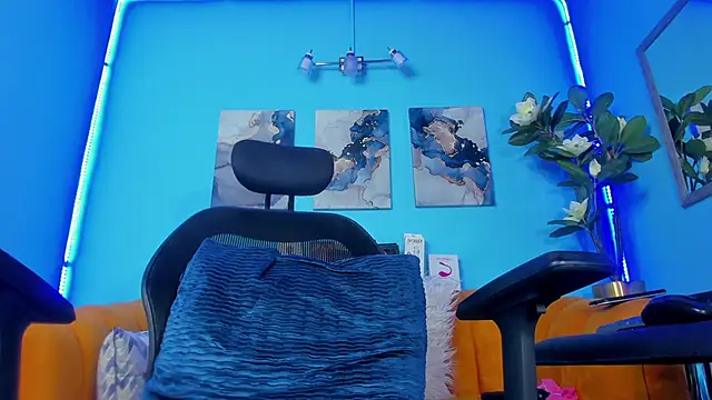 Snapshot of _hairybeard_ chatting on 02-27-25, 12:34 hairybeard online show from 02-27-25, 12:34