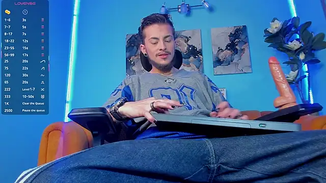 Snapshot of _hairybeard_ chatting on 09-14-25, 03:11 hairybeard online show from 09-14-25, 03:11