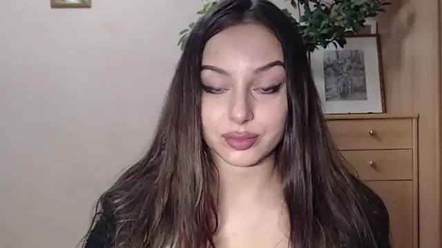 courtneyPerfect online show from 01-13-25, 02:53