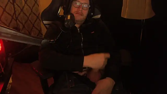 chicostick413 online show from 02-11-26, 12:37