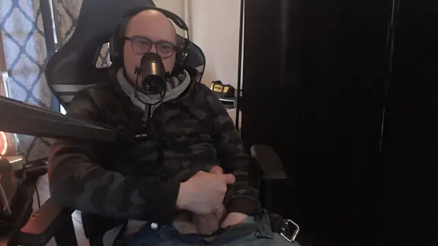 chicostick413 online show from 03-25-26, 02:45