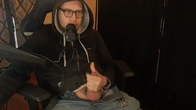 chicostick413 online show from 04-06-26, 11:44