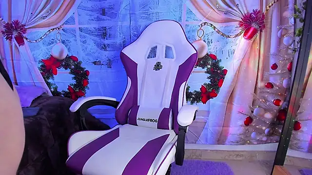 Snapshot of GilaKat chatting on 12-03-24, 05:09 GilaKat online show from 12-03-24, 05:09