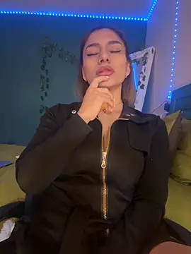 Snapshot of Bckystonee chatting on 09-19-25, 06:04 Bckystonee online show from 09-19-25, 06:04